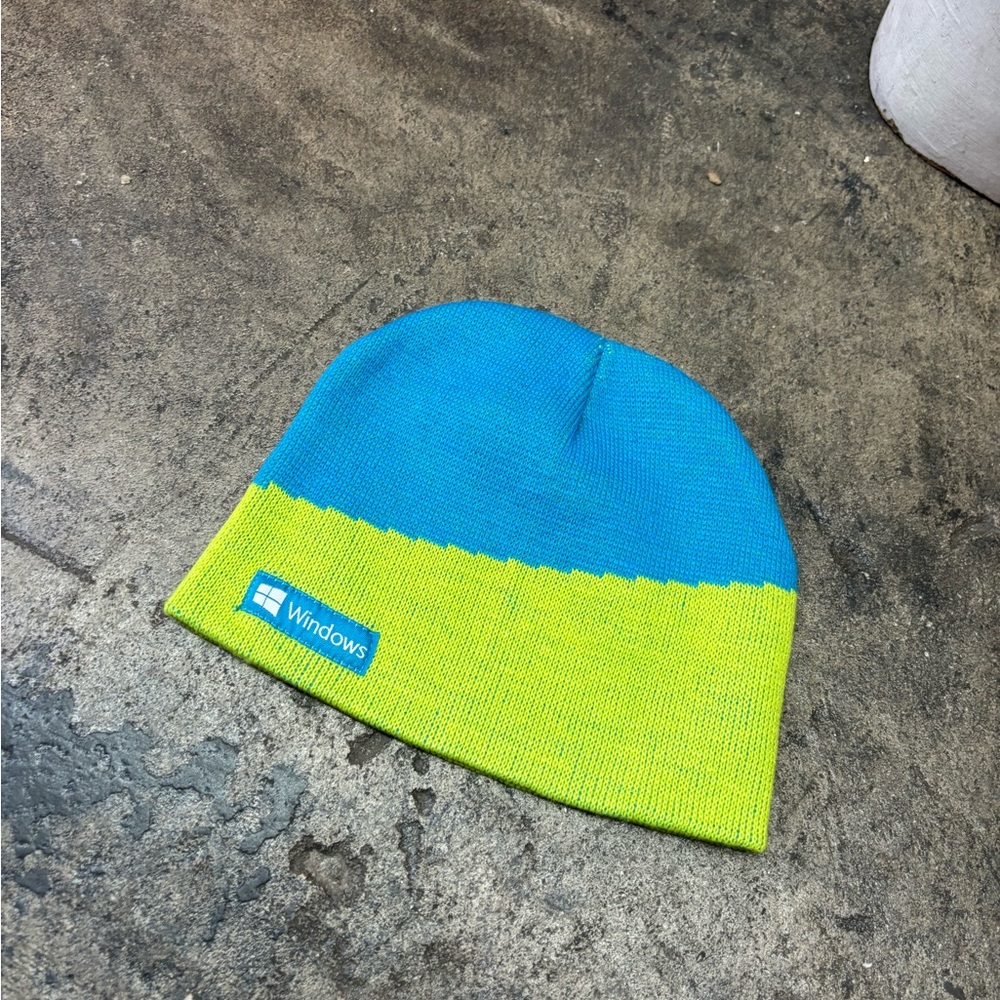 Windows beanie hat - Picture 3 of 5